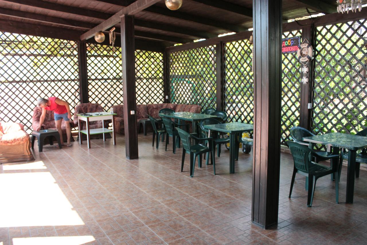 Akvitaniya Mini-Hotel Zatoka Bagian luar foto