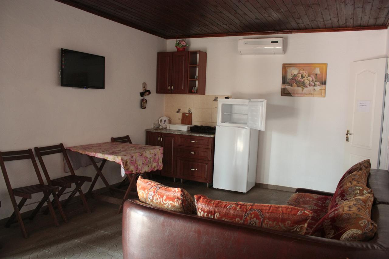 Akvitaniya Mini-Hotel Zatoka Bagian luar foto