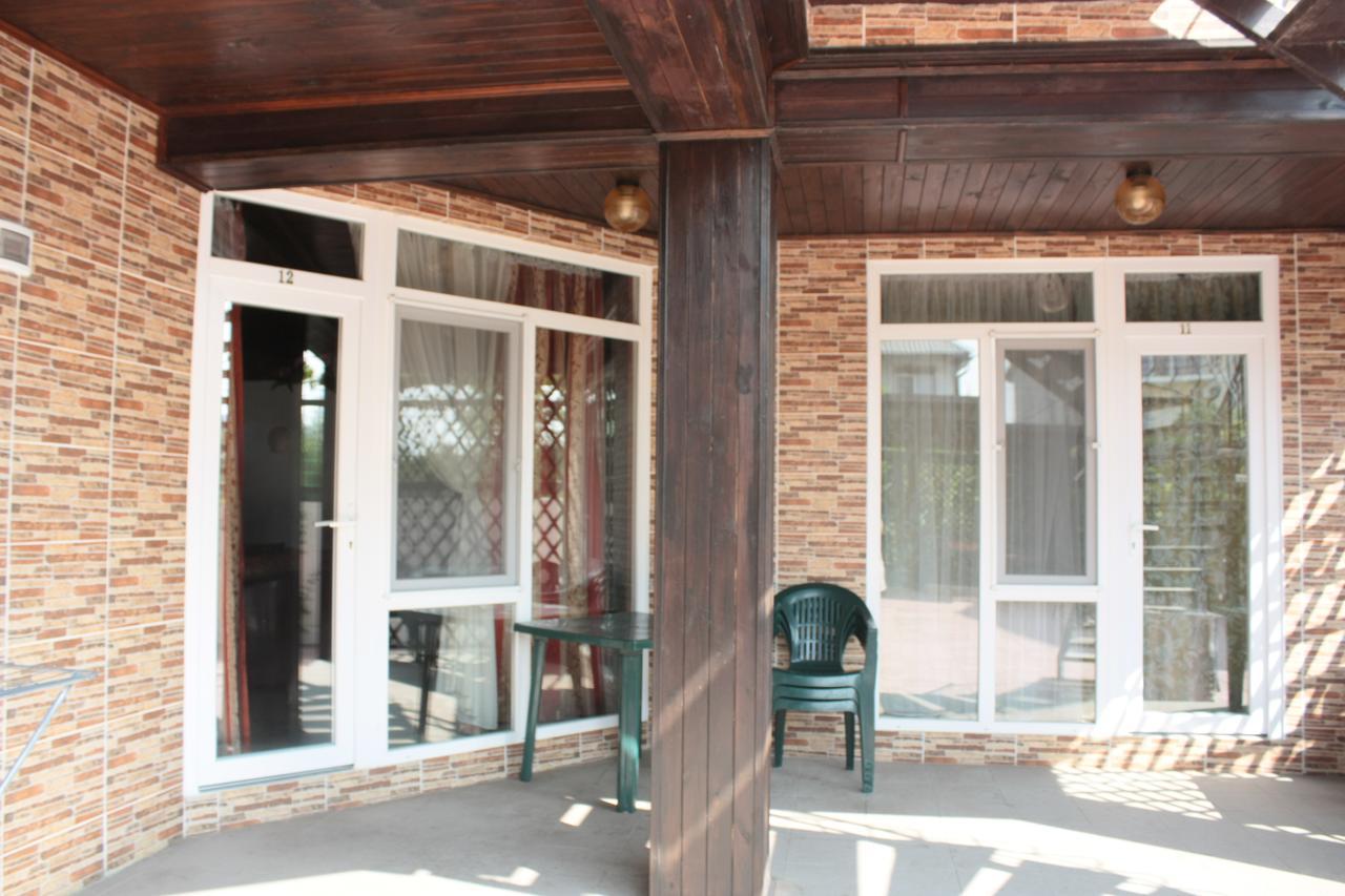Akvitaniya Mini-Hotel Zatoka Bagian luar foto